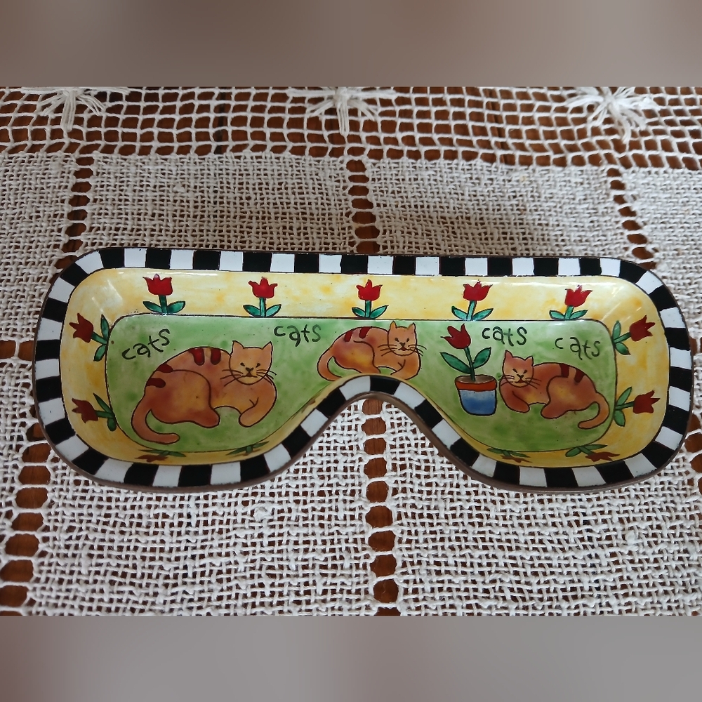 Hand Painted Enamelled Copper Cats Trinket Eye Glasses Tray